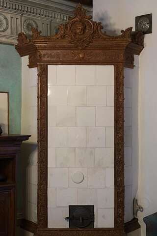 Отели типа «постель и завтрак» Bernardinu B&B House Вильнюс Трехместный номер с общей ванной комнатой-2